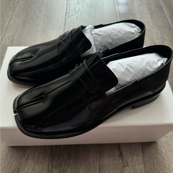 Maison Margiela Tabi Loafers - Picture 1 of 10